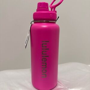 Lululemon Back to Life 32oz Waterbottle